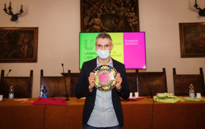 Benevolenza Cosmica di Fabio Bacà (Adelphi) vince la terza edizione del  Premio Letterario Nazionale Opera Prima “Severino Cesari”
